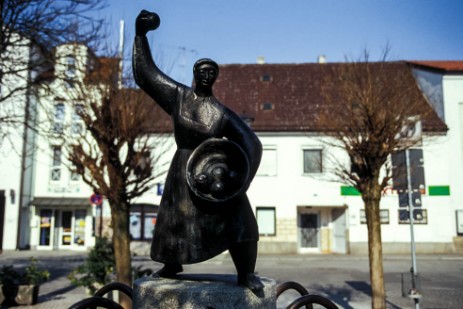 Deggendorf - Knödelbrunnen