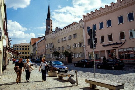 Dingolfing Stadtplatz