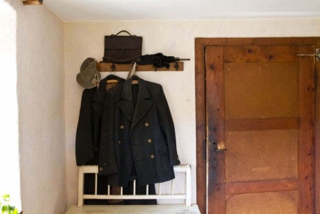 Garderobe im Freilichtmuseum Finsterau