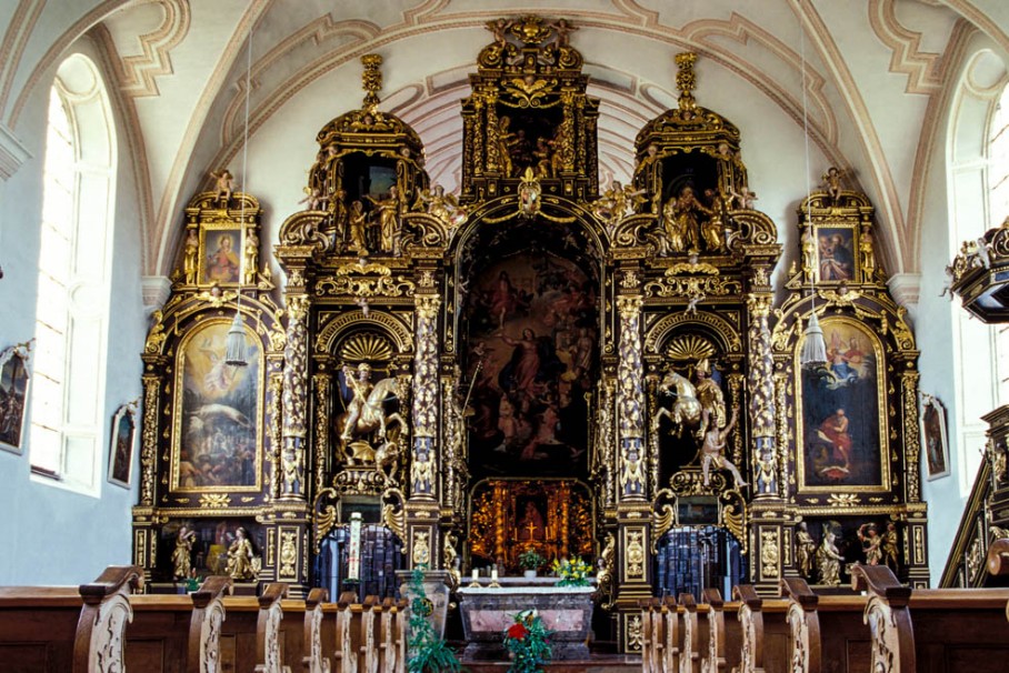 Hauptaltar in der Wallfahrtskirche Sammarei